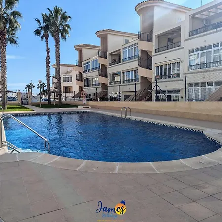 Traditional Ground Floor In Punta Prima R537
