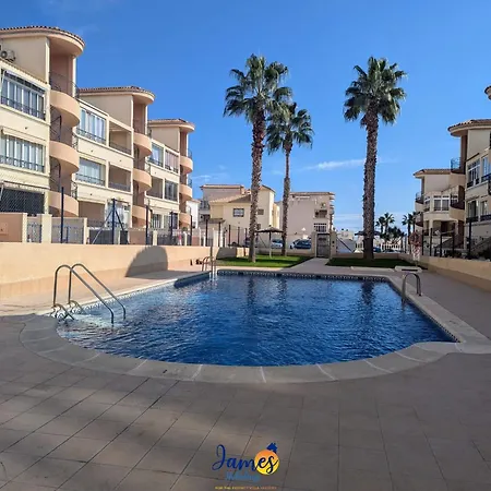 Traditional Ground Floor In Punta Prima R537 Apartment