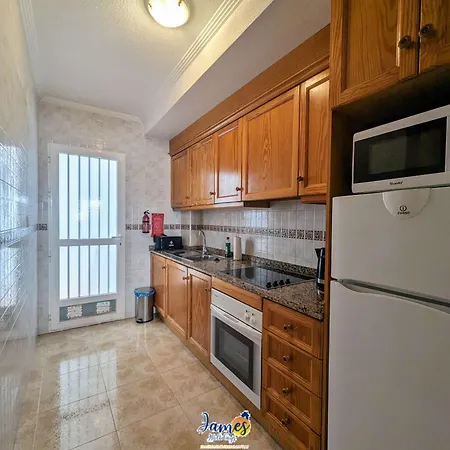 Apartment Traditional Ground Floor In Punta Prima R537 Orihuela